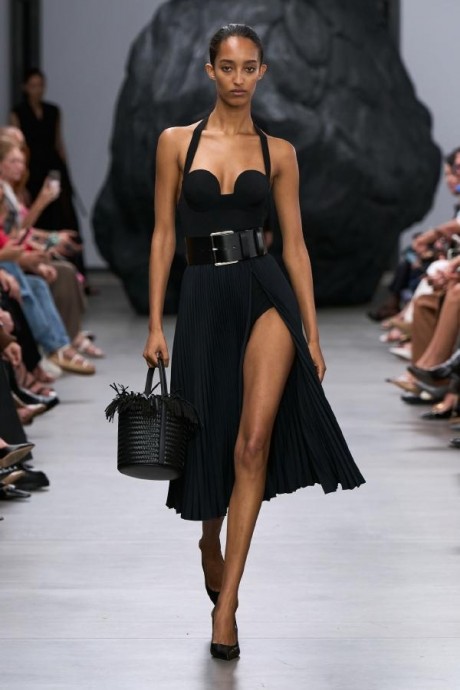 Коллекция Michael Kors Ready-To-Wear Весна-Лето 2025