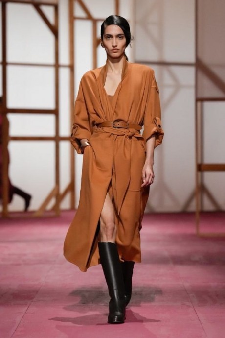 Коллекция Hermès Ready-To-Wear Весна-Лето 2025