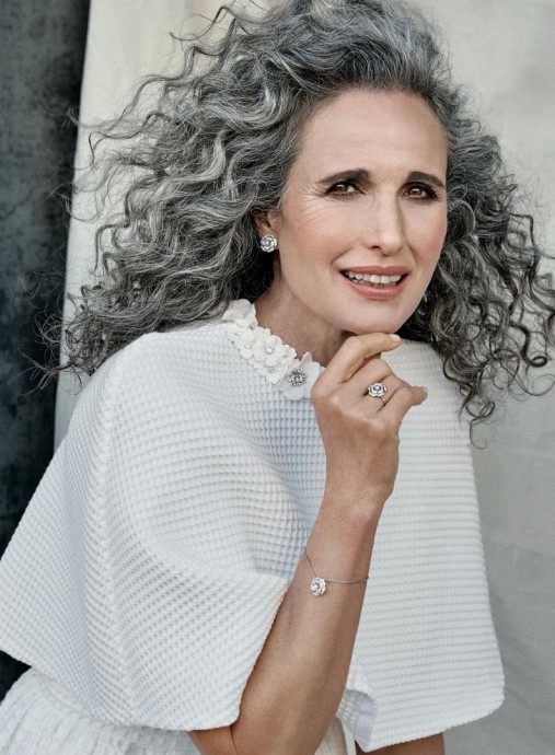 Энди МакДауэлл (Andie MacDowell) в фотосессии для журнала Grazia Italia