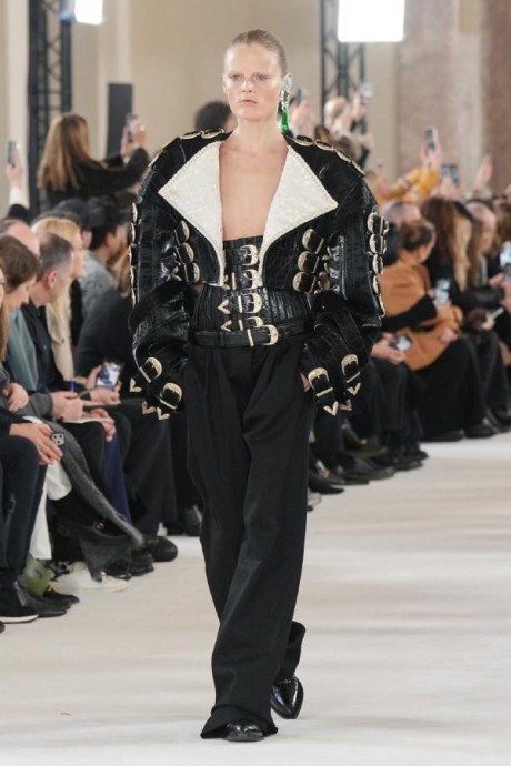 Коллекция Schiaparelli Haute Couture Весна-Лето 2024