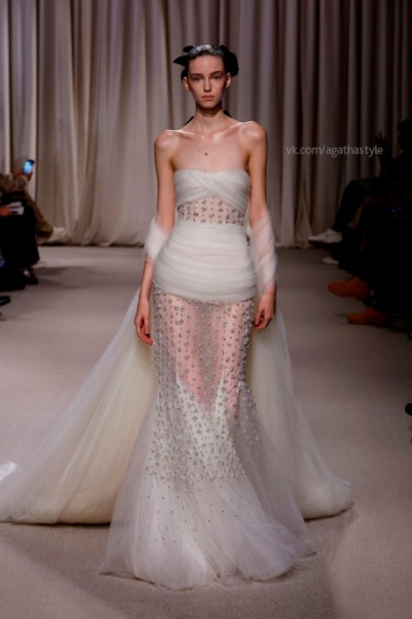 Коллекция Giambattista Valli Spring/Summer 2024 Haute Couture