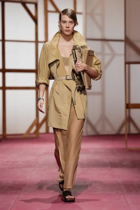 Коллекция Hermès Ready-To-Wear Весна-Лето 2025