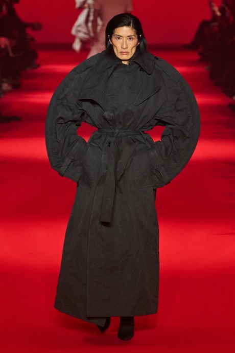 Обзор коллекции Vetements Fall 2024 Ready-to-Wear