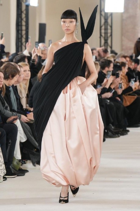 Коллекция Schiaparelli Haute Couture Весна-Лето 2024