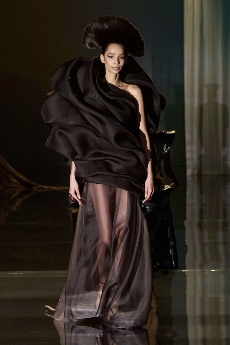 Лучшие в моде: Stephane Rolland 2025