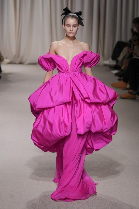 Коллекция Giambattista Valli Haute Couture Весна-Лето 2024