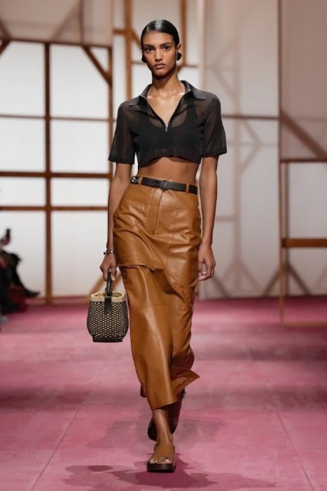 Коллекция Hermès Ready-To-Wear Весна-Лето 2025