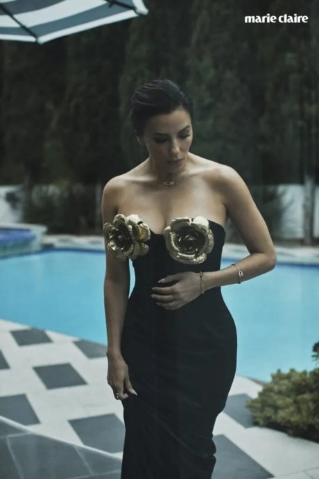 Ева Лонгория стала герoиней обложки нового номера мeксиканской версии журнала Marie Claire