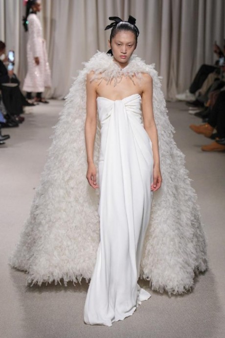 Коллекция Giambattista Valli Haute Couture Весна-Лето 2024