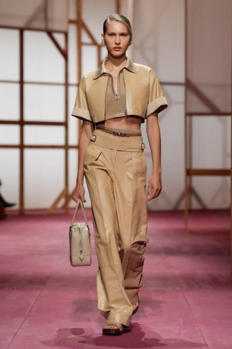 Коллекция Hermès Ready-To-Wear Весна-Лето 2025