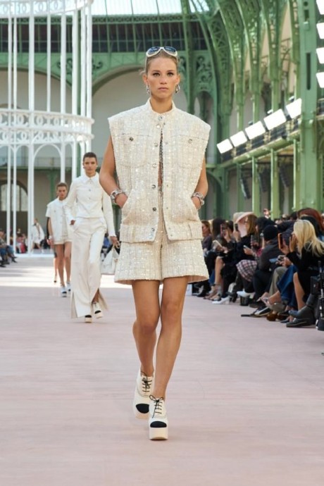 Коллекция Chanel Ready-To-Wear Весна-Лето 2025