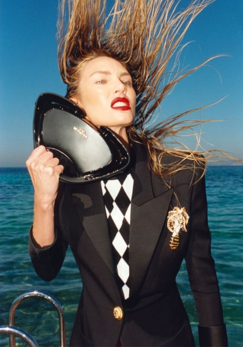 Кэндис Свейнпол (Candice Swanepoel) в фотосессии для рекламной кампании Balmain (2024)