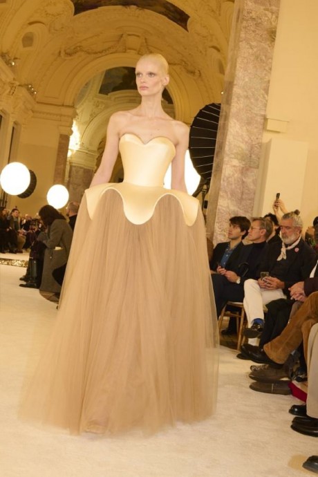 Коллекция Schiaparelli Haute Couture Весна-Лето 2025