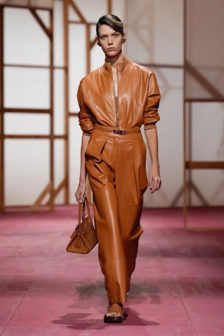 Коллекция Hermès Ready-To-Wear Весна-Лето 2025