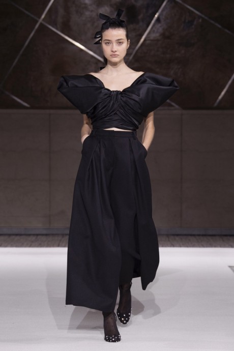 Коллекция Giambattista Valli Pre-Fall Осень-Зима 2022/2023