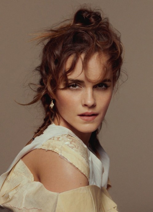 Эмма Уотсон (Emma Watson) в фотосессии для журнала Vogue UK