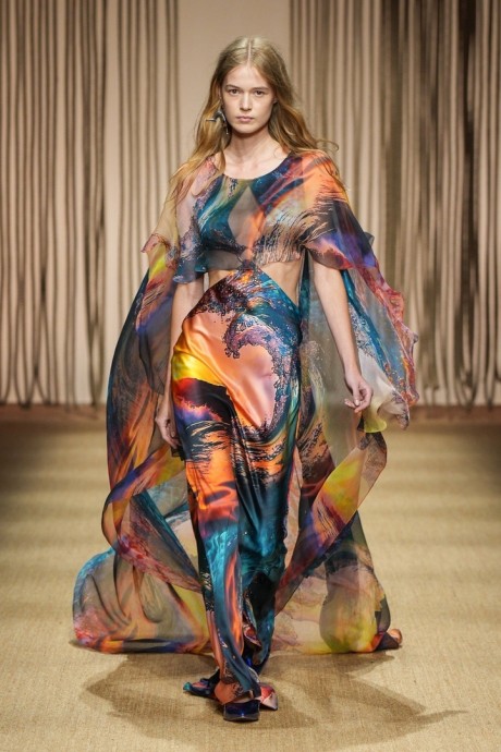 Высокая мода Roberto Cavalli Spring/Summer 2025