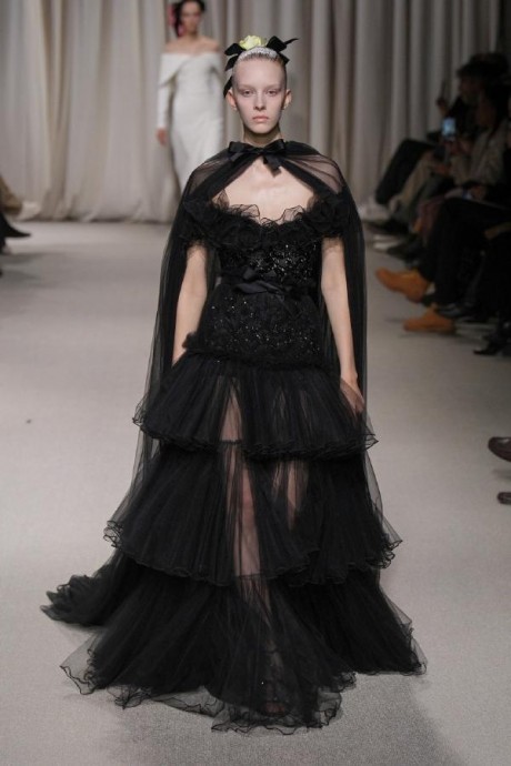 Коллекция Giambattista Valli Haute Couture Весна-Лето 2024