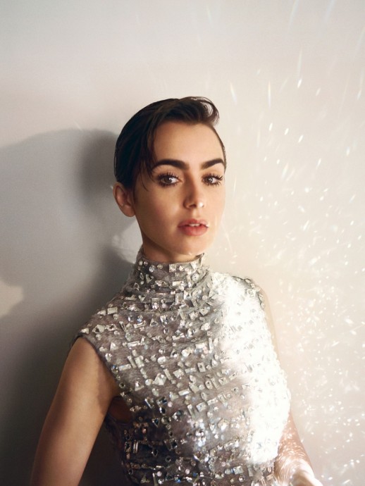 Лили Коллинз (Lily Collins) в фотосессии для журнала Porter