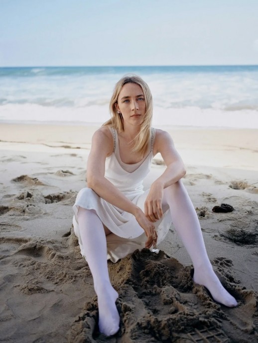 Сирша Ронан (Saoirse Ronan) в фотосессии для журнала Elle US (2025)