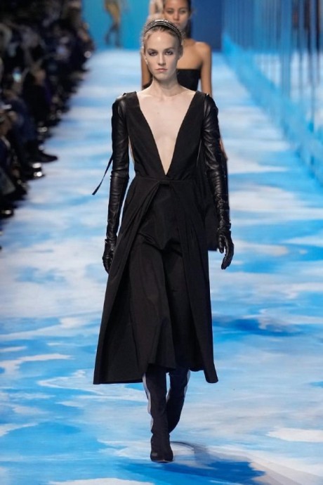 Коллекция Dior Ready-To-Wear Весна-Лето 2025