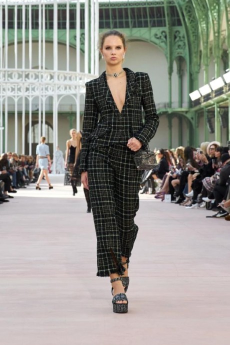 Коллекция Chanel Ready-To-Wear Весна-Лето 2025