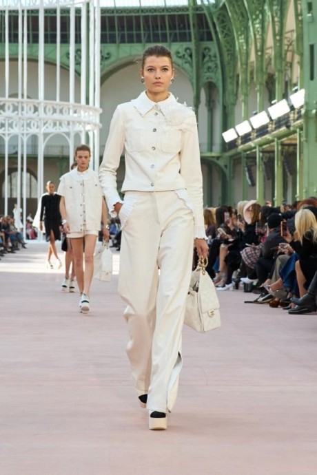 Коллекция Chanel Ready-To-Wear Весна-Лето 2025