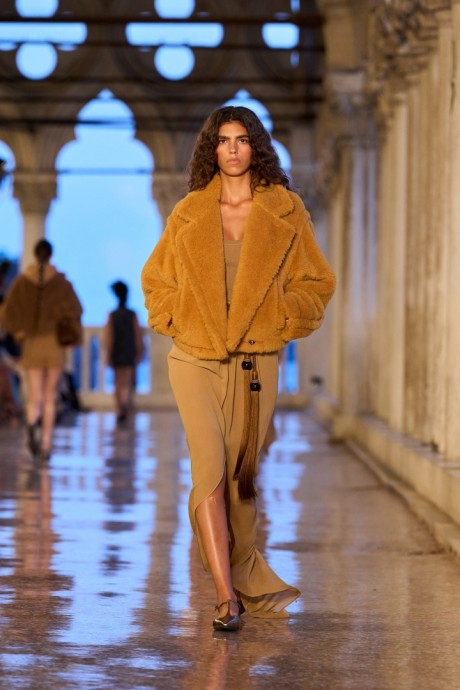 Высокая мода Max Mara, Resort 2025