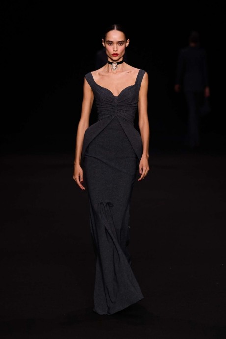 Высокая мода Chiara Boni La Petite Robe, FW 2024/25