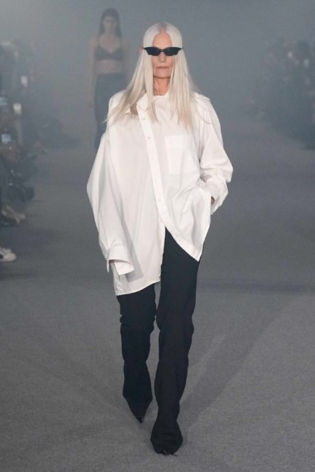 Коллекция Vetements Ready-To-Wear Весна-Лето 2025