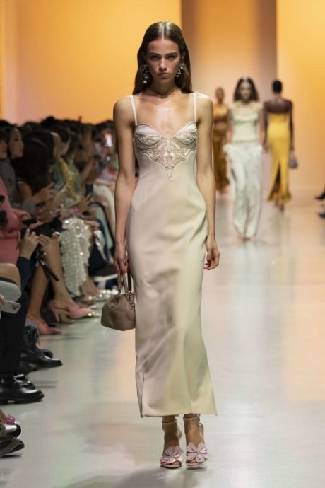 Коллекция Georges Hobeika Ready-To-Wear Весна-Лето 2025