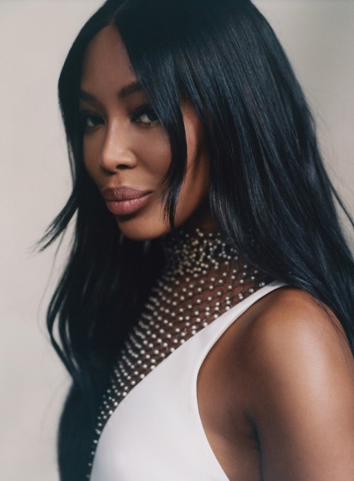 Наоми Кэмпбэлл (Naomi Campbell) в фотосессии для журнала Vogue Germany