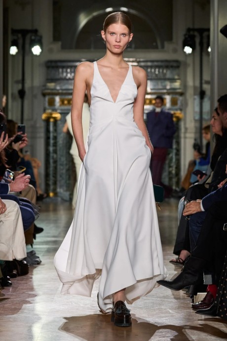 Коллекция Victoria Beckham Fall 2024 Ready-to-Wear