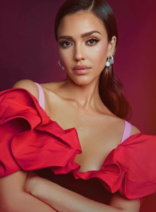 Джессика Альба (Jessica Alba) в фотосессии для журнала Numero