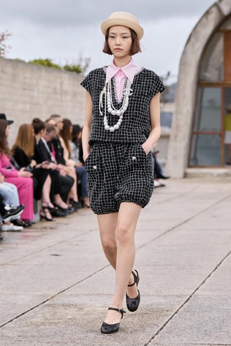 Коллекция Chanel Cruise 2025 Fashion Show