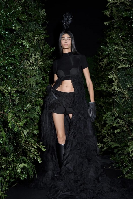 Коллекция Vera Wang Ready-To-Wear Весна-Лето 2023