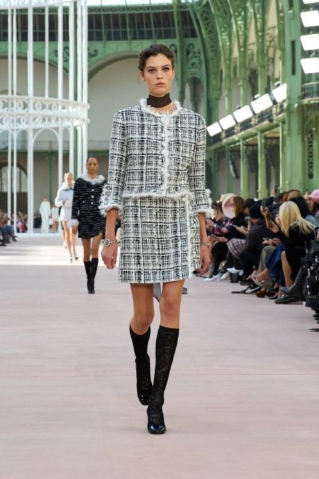 Коллекция Chanel Ready-To-Wear Весна-Лето 2025