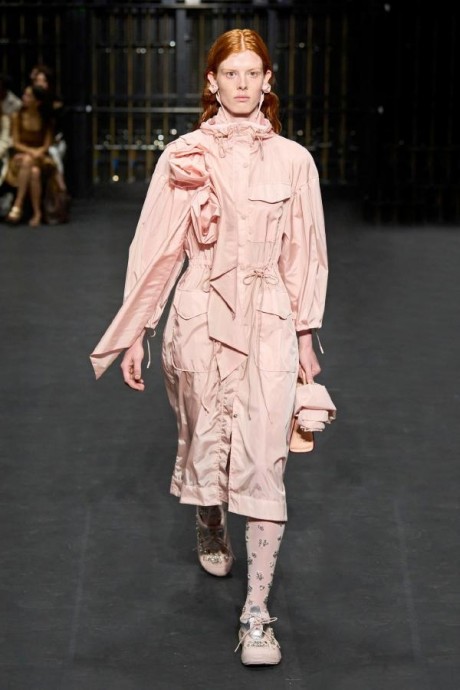 Коллекция Simone Rocha Ready-To-Wear Весна-Лето 2024