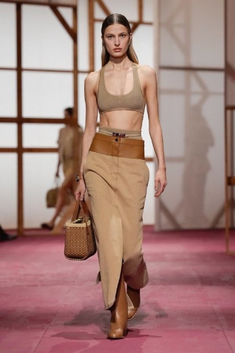 Коллекция Hermès Ready-To-Wear Весна-Лето 2025