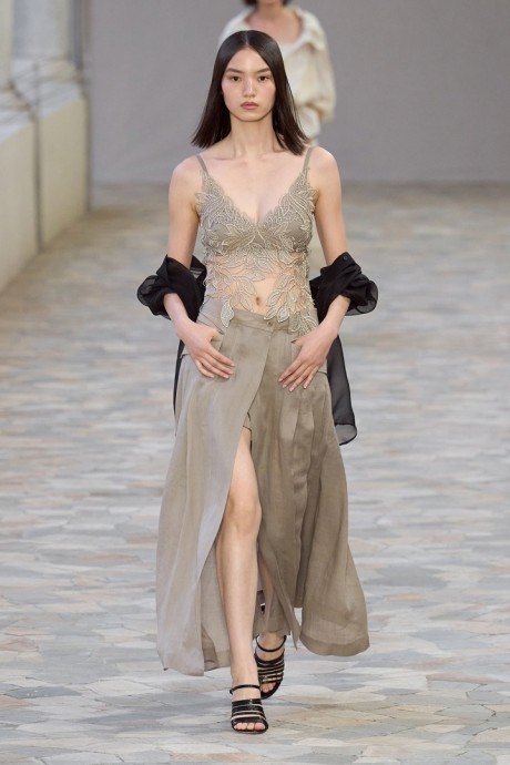 Высокая мода Alberta Ferretti Spring/Summer 2025