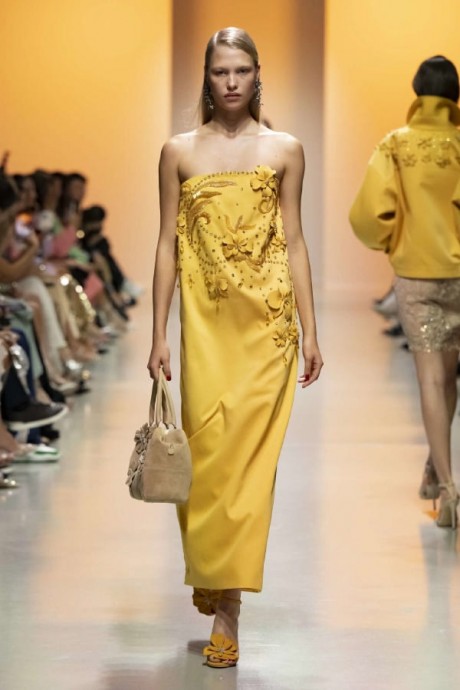 Коллекция Georges Hobeika Ready-To-Wear Весна-Лето 2025