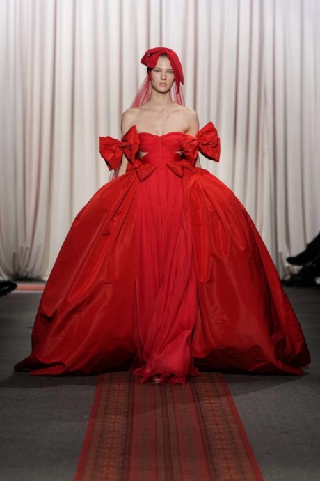 Коллекция Giambattista Valli Haute Couture Весна-Лето 2025