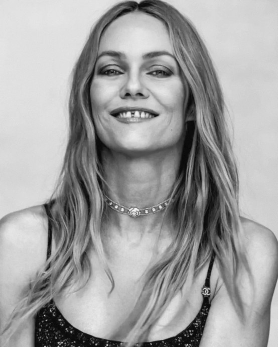 Ванесса Паради (Vanessa Paradis) в фотосессии для журнала Marie Claire France (2025)