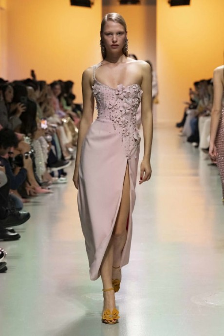 Коллекция Georges Hobeika Ready-To-Wear Весна-Лето 2025