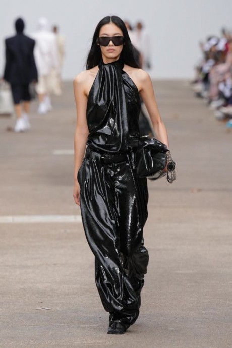 Коллекция Stella McCartney Ready-To-Wear Весна-Лето 2025