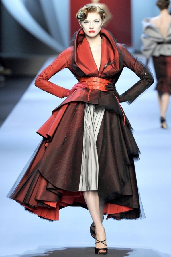 Ретро-образы в современности. Christian Dior Haute Couture Spring/Summer 2011 - последняя коллекция 